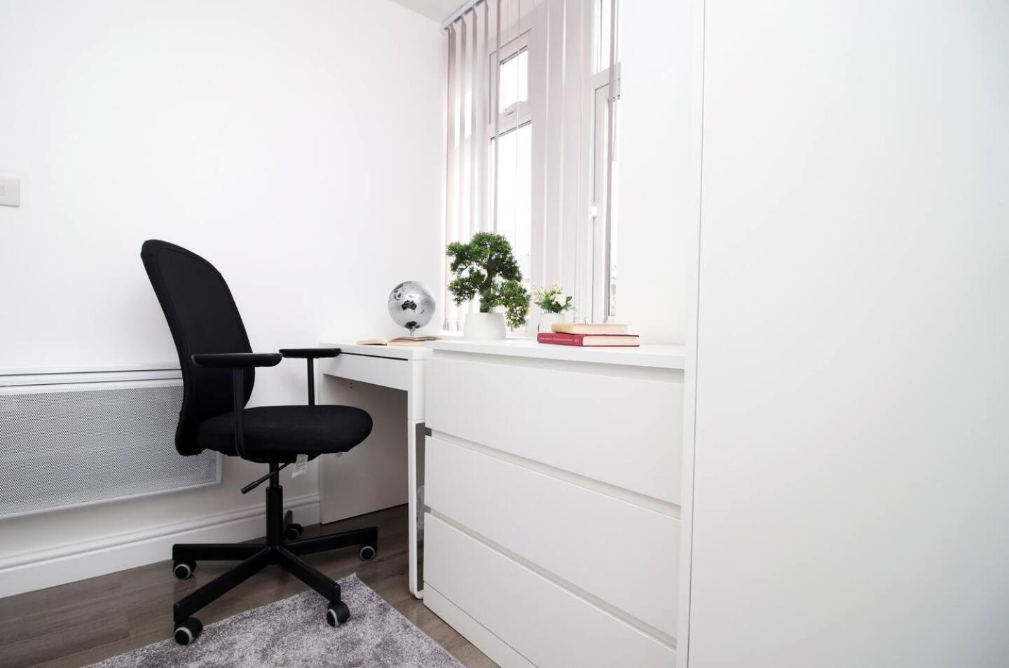 Modern Guesthouse, Fast Wi-Fi, Street Free Parking, Central, Fully Equipped Cardiff Eksteriør billede