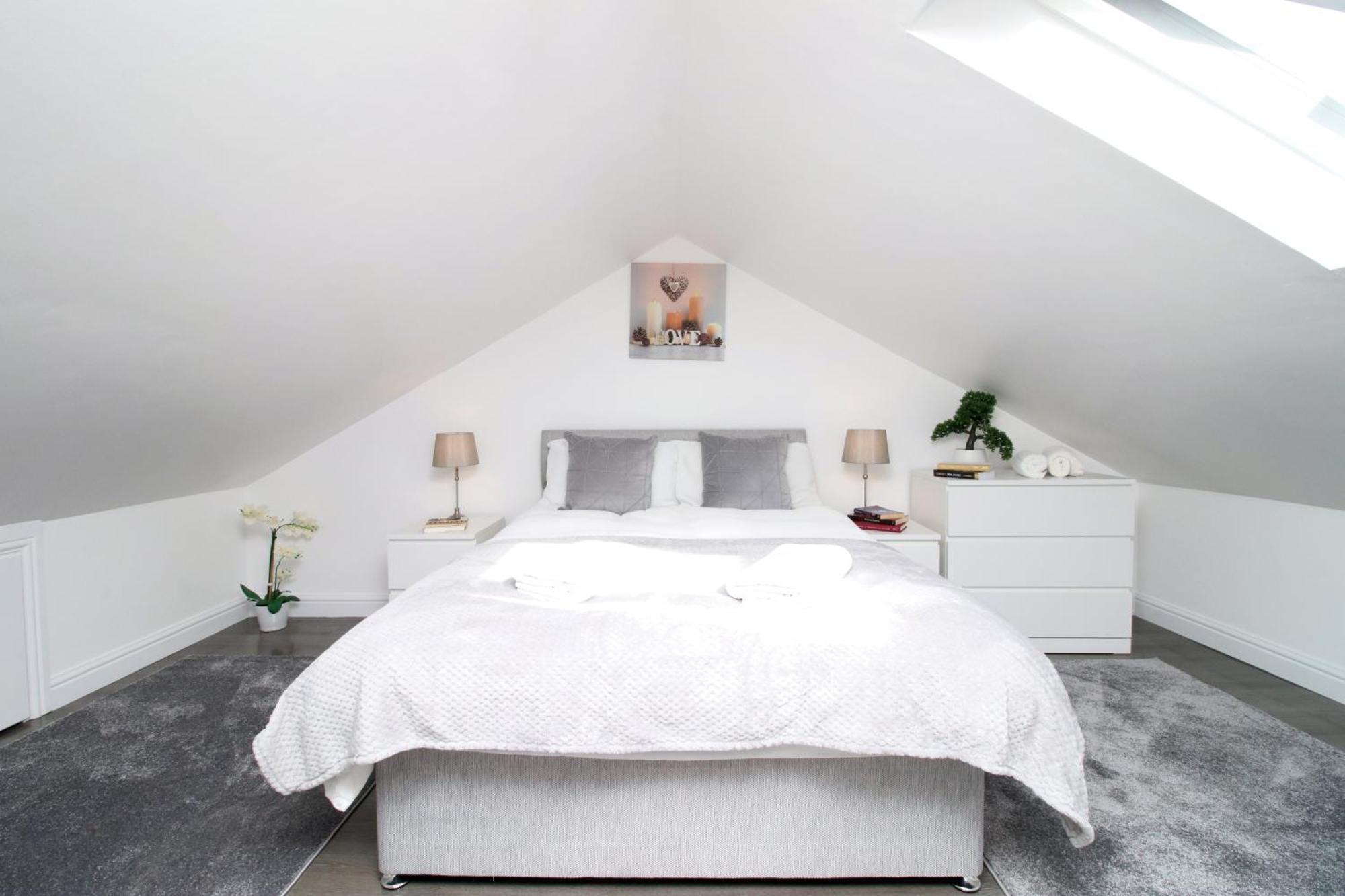 Modern Guesthouse, Fast Wi-Fi, Street Free Parking, Central, Fully Equipped Cardiff Eksteriør billede